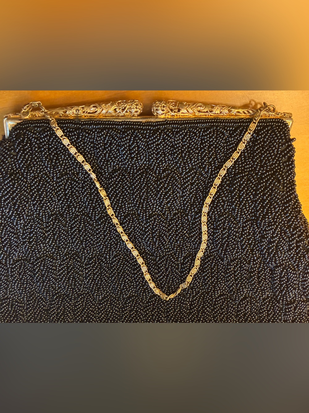 VINTAGE 1940s Black Seed-Bead Evening Clutch With Kiss Lock